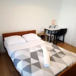 Séjour chez l'habitant 2 *