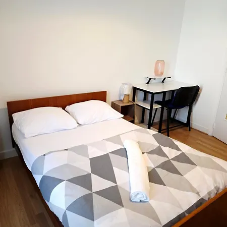 Проживание в семье 2 *