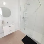 Проживание в семье 2 *